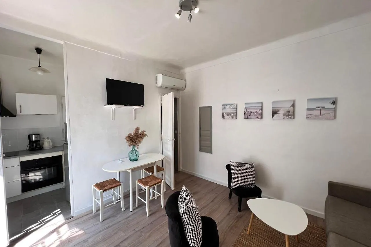 30M Studio In The Heart Of Old Antibes Wifi Air Conditioning France