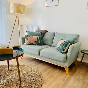 Appartement Studio Confort 35m2 Climatisé, Tout Se Fait à Pied!, Antibes